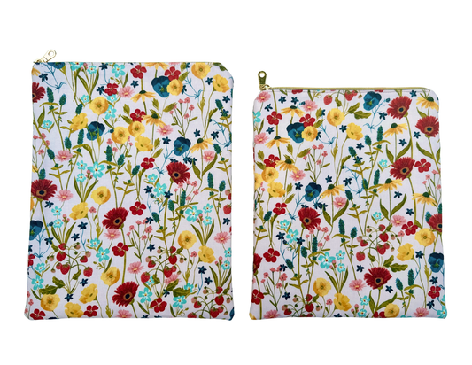 Small Zipper Book Sleeve in Flowers in Bloom